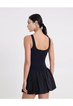 Tank Top Aerius Skin Ajuste Ligero  Para Mujer Negro Atmos