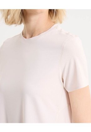 Camiseta Para Mujer Manga Corta Cuello Redondo Color Beige Marca Atmos #31090235