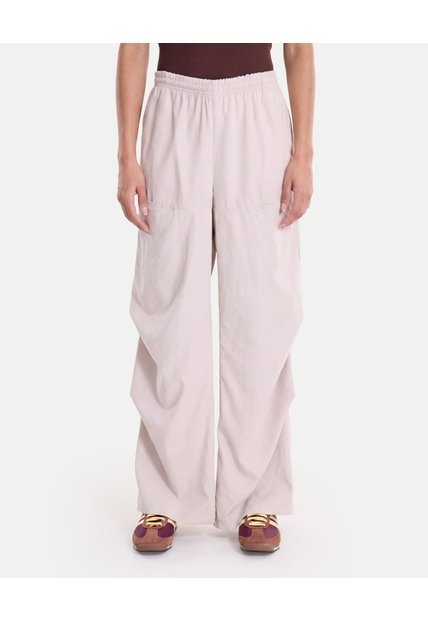 Pantalón Parachute Microcomfort  Para Mujer Crema Atmos