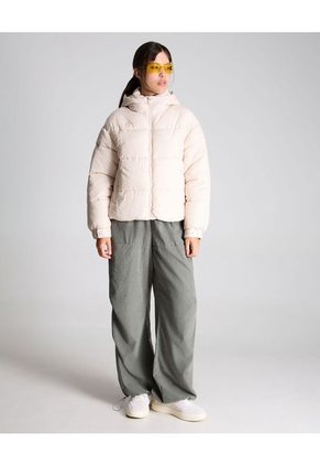 Chaqueta Para Mujer Acolchada Color Beige Marca Atmos #31080027