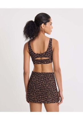 Top Soporte Medio Con Cut Out Aerius Skin  Para Mujer Café Atmos