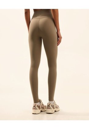 Leggins Para Mujer Largo Color Mocca Marca Atmos #31230122