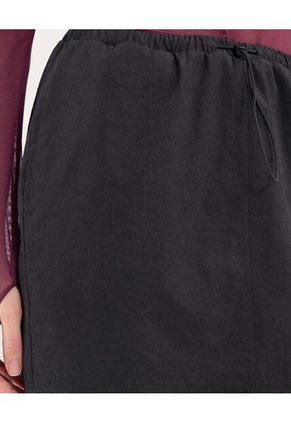 Falda Para Mujer Corto Color Negro Marca Atmos #31140024