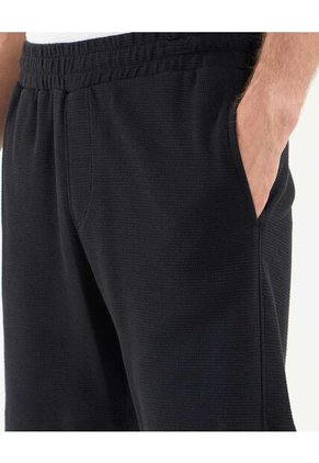 Bermuda Para Hombre Regular Corto Color Negro Marca Atmos #32100066