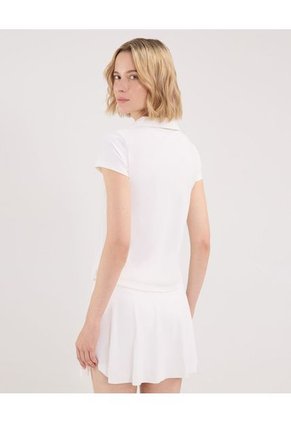 Polo Para Mujer Manga Corta Color Marfil Marca Atmos #31110010