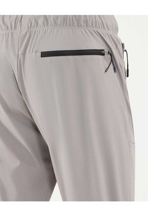 Pantalón Outdoor Básico  Para Hombre Gris Atmos