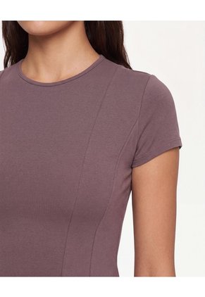Camiseta Manga Corta Con Vuelo Dinámica  Para Mujer Café Atmos