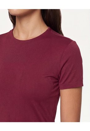 Camiseta Manga Corta Boxy  Para Mujer Vino Atmos