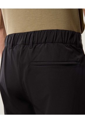 Pantalón Amplio Dustytech Ligero  Para Hombre Negro Atmos