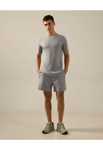 Camiseta Manga Corta Con Reflectivo Posterior  Para Hombre Gris Atmos Atmos
