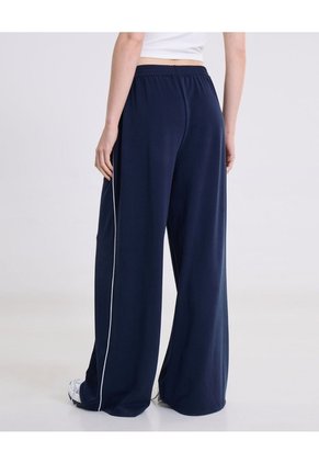 Pantalón Amplio Básico Con Venas Plush Para Mujer Deportiva Color Café Marca Atmos
