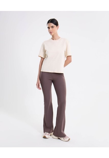 Camiseta Manga Corta Amplia Esencial Para Mujer  Deportiva  Color Beige Marca Atmos