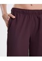 Pantalón Training Aeroflow Bota Amplia Para Mujer  Deportiva  Color Café Marca Atmos de Atmos