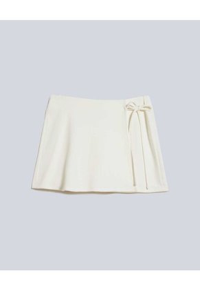 Short Para Mujer Short Color Marfil Marca Atmos #31190078