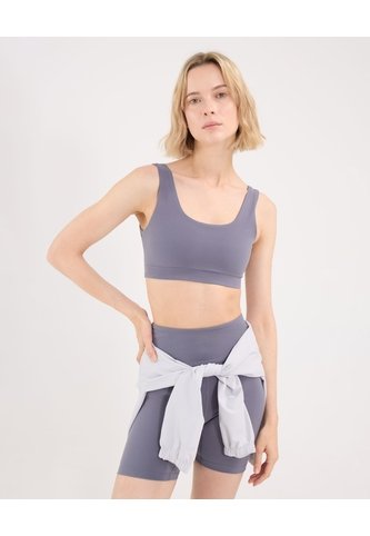 Top Soporte Medio Con Cut Out Aerius Skin  Para Mujer Gris Atmos Atmos