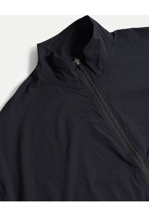 Chaqueta Rompevientos Con Elástico En Inferior  Para Mujer Negro Atmos