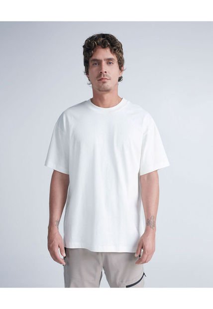 Camiseta Para Hombre Manga Corta Cuello Redondo Color Marfil Marca Atmos #32090029