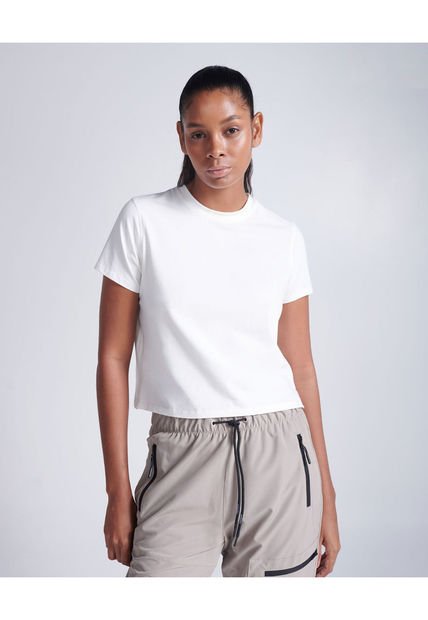 Camiseta Para Mujer Manga Corta Cuello Redondo Color Marfil Marca Atmos #31090011