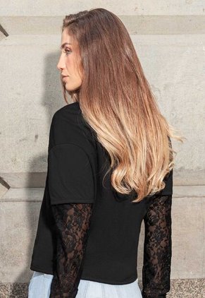 Camiseta Mujer Negro Atypical 114040