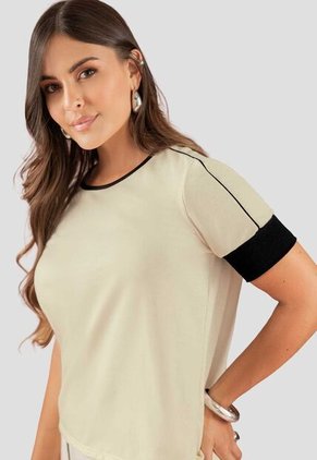 Conjunto Mujer Crema Atypical 113185