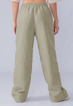 Pantalón Mujer Mocca Atypical 106336