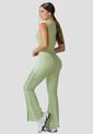 Conjunto Mujer Verde Matcha Atypical 113895 de Atypical