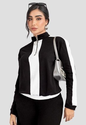 Buzo Mujer Negro Atypical 113318