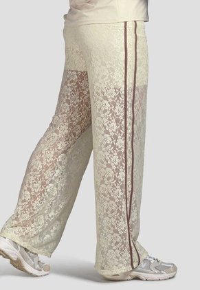 Pantalón Mujer Crema Atypical 114056