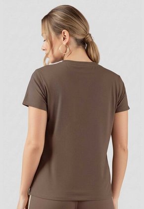 Camiseta Mujer Chocolate Atypical 113169