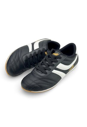 Tenis Negro Avia Mujer BORAC
