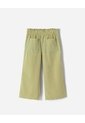 Pantalón Regular Tiro Medio Corduroy Verde Niña Verde de BABY FRESH