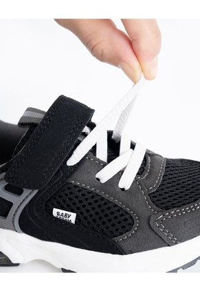 Tenis Deportivos Negros Niño Gris