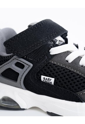 Tenis Deportivos Negros Niño Gris