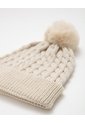Gorro Tejido Pompón Beige Unisex Beige de BABY FRESH