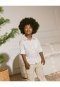 Camisa Oversize Manga Larga Blanco Estampada Niño Blanco de BABY FRESH