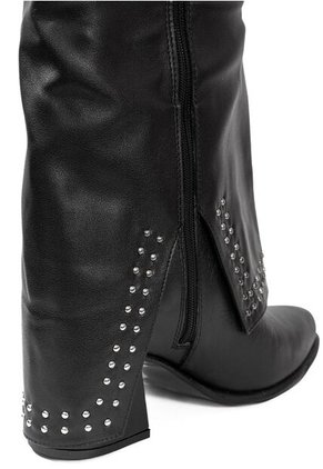 Bota Caña Alta Negra Ballerinas Petra