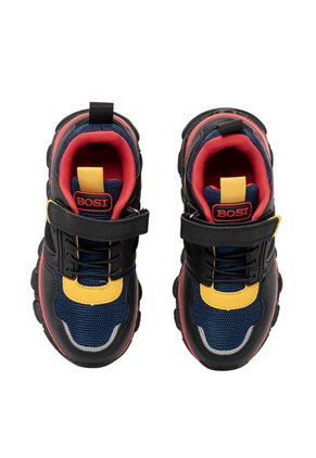 Tenis Tipo Patín Para Niño Godric Combinado Bosi