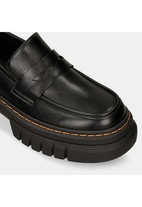 Mocasines Para Mujer Bata Negro Java Martina