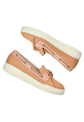 Mocasines Nude Bata Hortensia Mujer