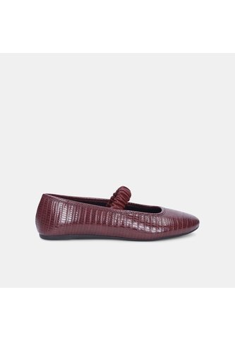Baleta Para Mujer Bata Fucsia Delhi Flat Bata