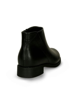 Botines Para Mujer Bata Camel Janelvolumen