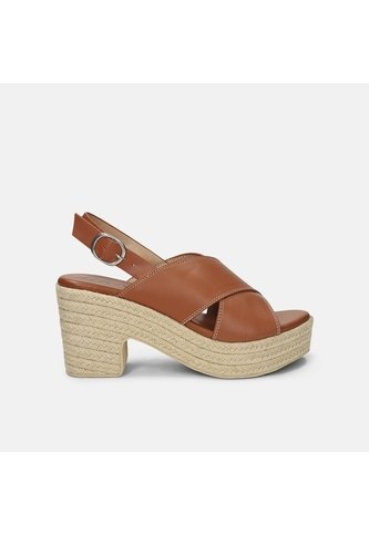 Sandalia Para Mujer Bata Café Claro Sarada Bata