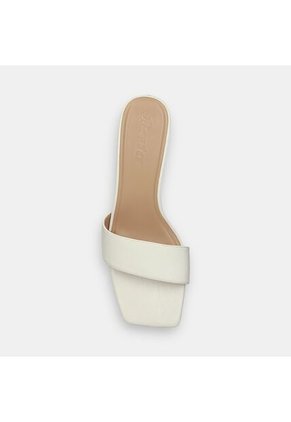Sandalias Para Mujer Bata Fucsia Perrie Summer