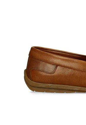 Mocasines Para Hombre Bata Miel Lawrence Polo