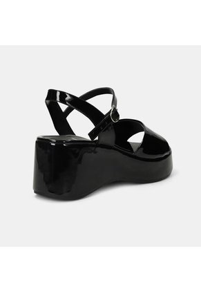 Sandalias Para Mujer Bata