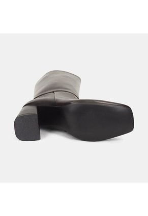 Bota Para Mujer Bata Café Oscuro Noxema