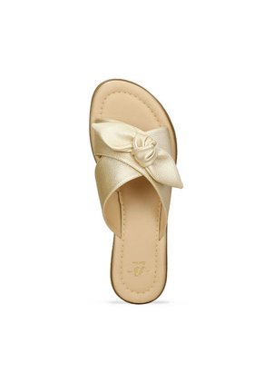 Sandalias Para Mujer Bata Champaña Iale