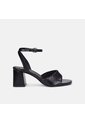 Sandalias Para Mujer Bata Negro de Bata