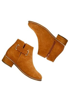 Botines Camel Bata Gelly Mujer
