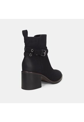 Bota Para Mujer Bata Multicolor Olivia